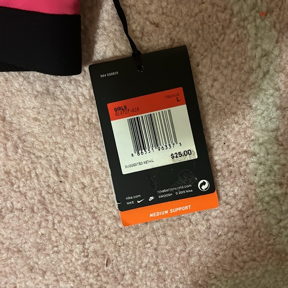 Nike Pink Girls Large Sports Bra and Extra Large Bicycle Shorts - Picture 3 of 6